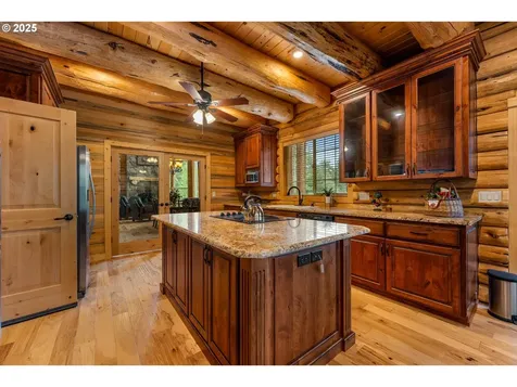 400 Rockinghorse Drive Grants Pass OR 97527