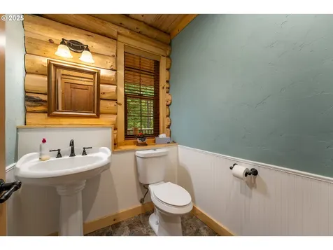 400 Rockinghorse Drive Grants Pass OR 97527