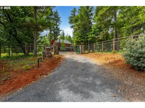 400 Rockinghorse Drive Grants Pass OR 97527