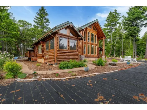 400 Rockinghorse Drive Grants Pass OR 97527