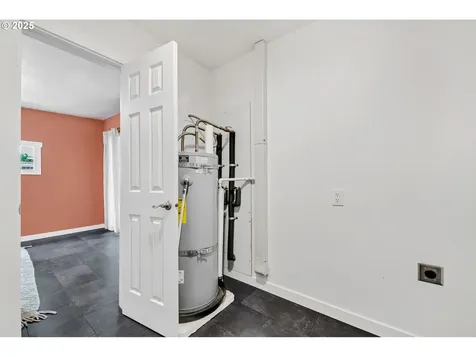 1400 W 5th Avenue Eugene OR 97402