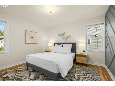 2015 SE Spokane Street Portland OR 97202