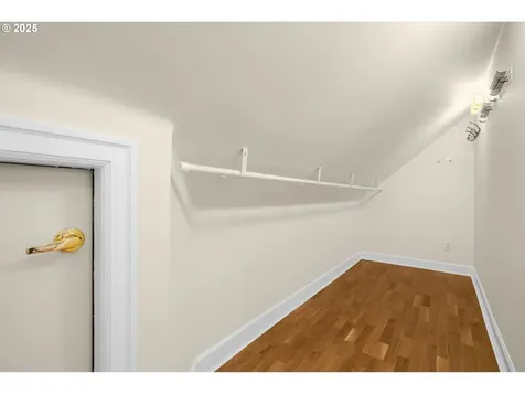 2015 SE Spokane Street Portland OR 97202