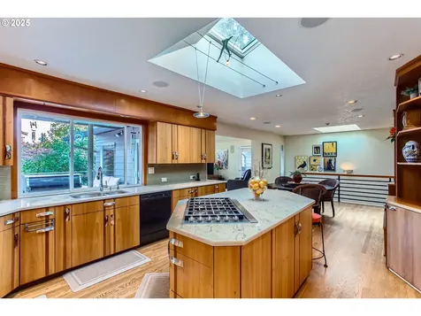 7145 SW Gable Parkway Portland OR 97225