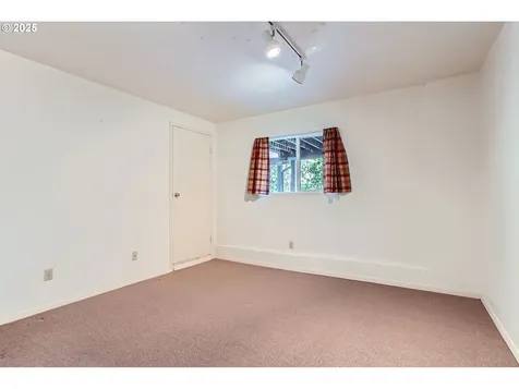 7145 SW Gable Parkway Portland OR 97225