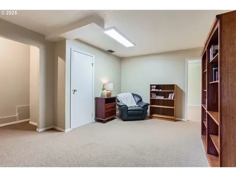 7145 SW Gable Parkway Portland OR 97225