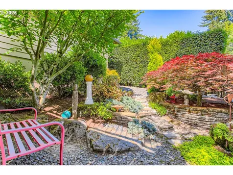 7145 SW Gable Parkway Portland OR 97225