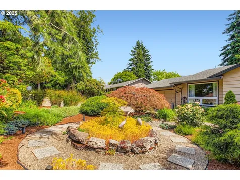 7145 SW Gable Parkway Portland OR 97225