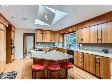 7145 SW Gable Parkway Portland OR 97225