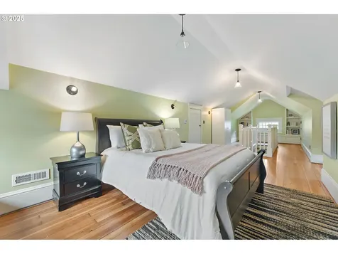 2225 NE 22nd Avenue Portland OR 97212