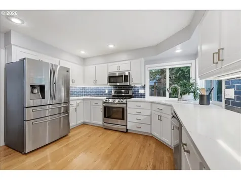 12350 SW Millview Court Portland OR 97223
