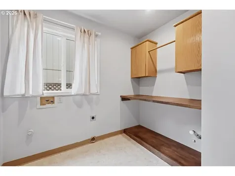 12350 SW Millview Court Portland OR 97223