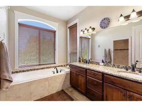 16117 NE 185th Court Brush Prairie WA 98606