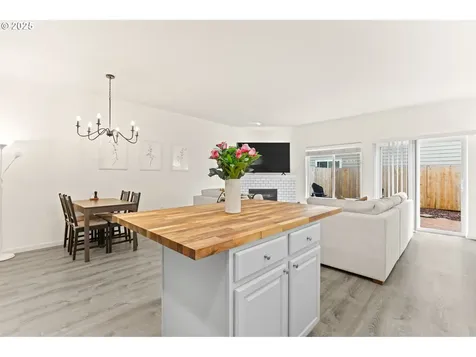 14278 Brittany Terrace Oregon City OR 97045