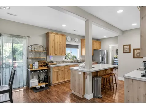 918 E 16th Street Lafayette OR 97127