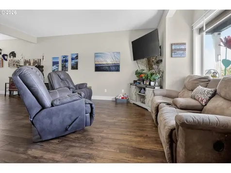 918 E 16th Street Lafayette OR 97127