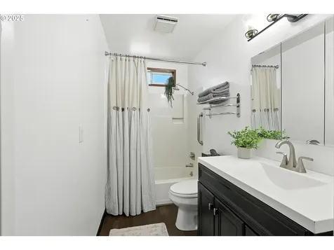 112 N Sentosa Lake Road Tygh Valley OR 97063
