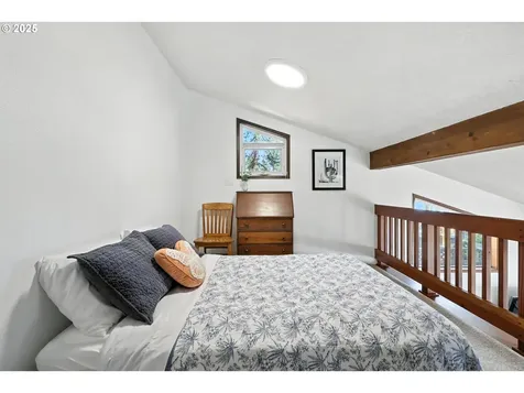 112 N Sentosa Lake Road Tygh Valley OR 97063