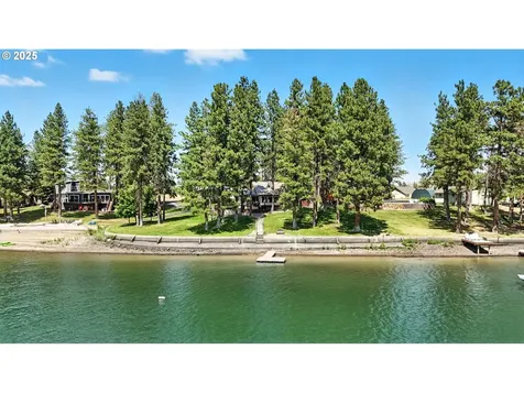 112 N Sentosa Lake Road Tygh Valley OR 97063