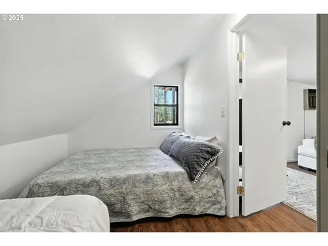 112 N Sentosa Lake Road Tygh Valley OR 97063