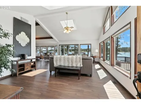 112 N Sentosa Lake Road Tygh Valley OR 97063