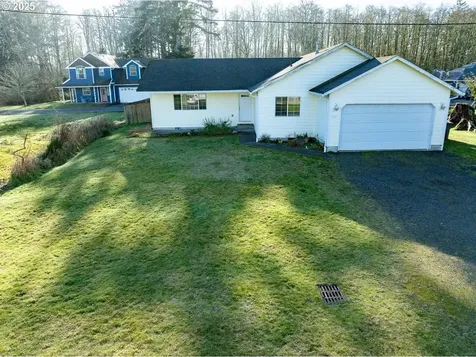 618 7th Avenue Hammond OR 97121