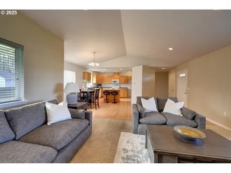 618 7th Avenue Hammond OR 97121