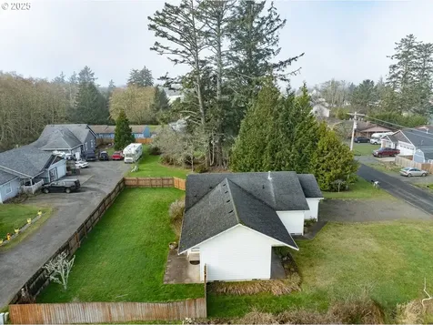 618 7th Avenue Hammond OR 97121