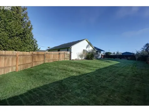 618 7th Avenue Hammond OR 97121