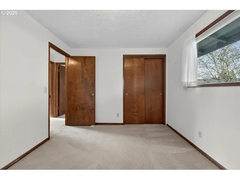 33904 SE Patricia Way Scappoose OR 97056