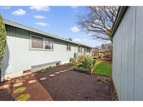33904 SE Patricia Way Scappoose OR 97056