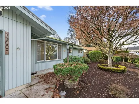 33904 SE Patricia Way Scappoose OR 97056