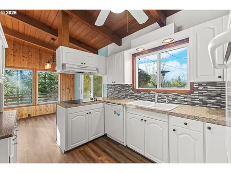 56671 Pleasant Hill Drive Coquille OR 97423