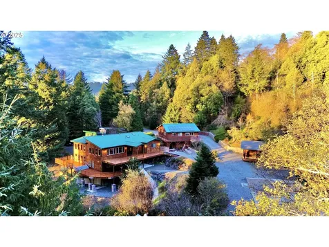 94330 Schreiber Drive Gold Beach OR 97444