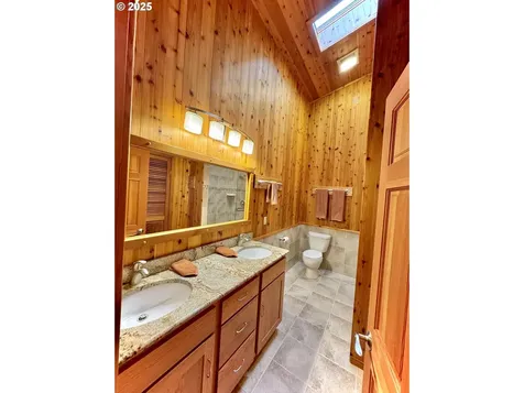 94330 Schreiber Drive Gold Beach OR 97444