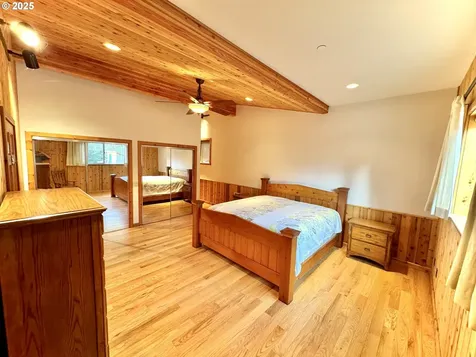 94330 Schreiber Drive Gold Beach OR 97444