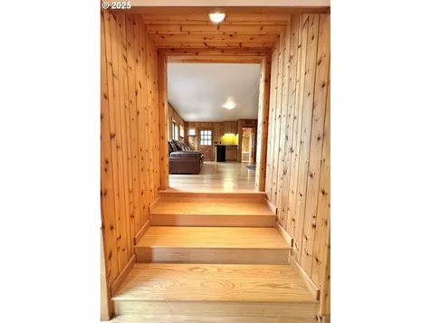 94330 Schreiber Drive Gold Beach OR 97444