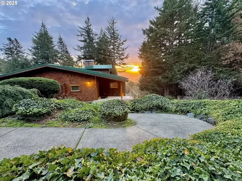 94330 Schreiber Drive Gold Beach OR 97444