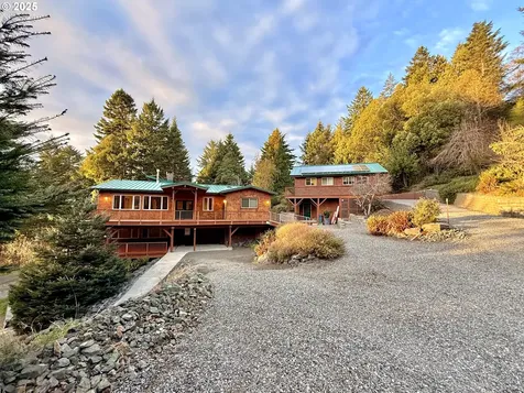 94330 Schreiber Drive Gold Beach OR 97444