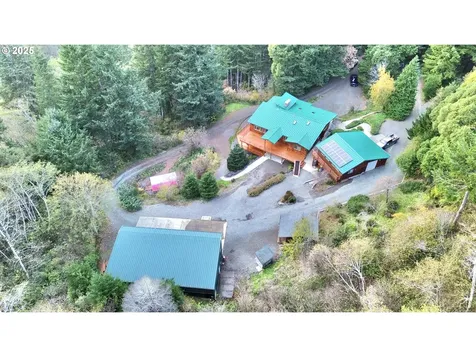 94330 Schreiber Drive Gold Beach OR 97444