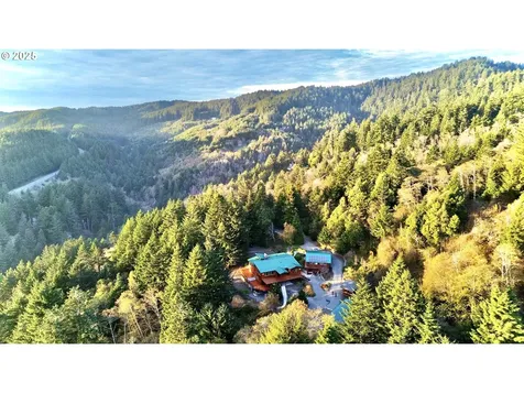 94330 Schreiber Drive Gold Beach OR 97444