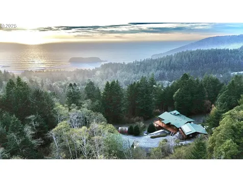 94330 Schreiber Drive Gold Beach OR 97444