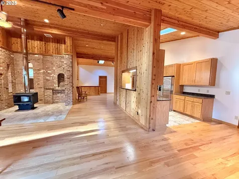 94330 Schreiber Drive Gold Beach OR 97444