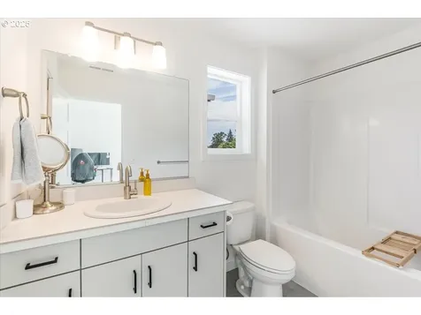 1030 E Ginger Root Court Newberg OR 97132