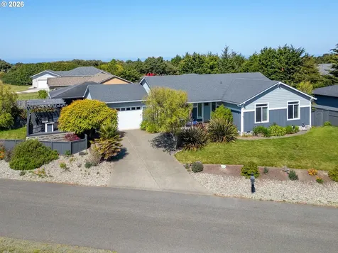 3220 Natalie Way Bandon OR 97411