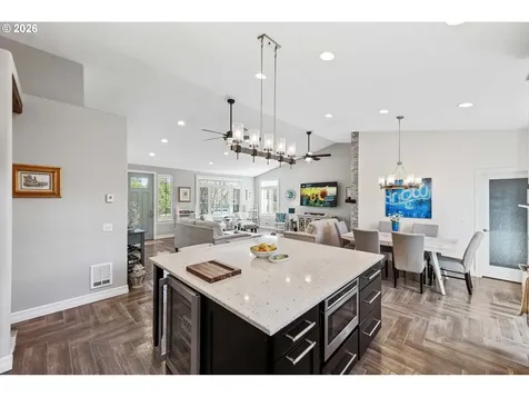 3220 Natalie Way Bandon OR 97411