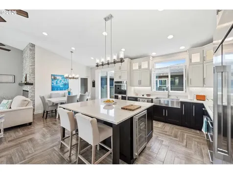 3220 Natalie Way Bandon OR 97411