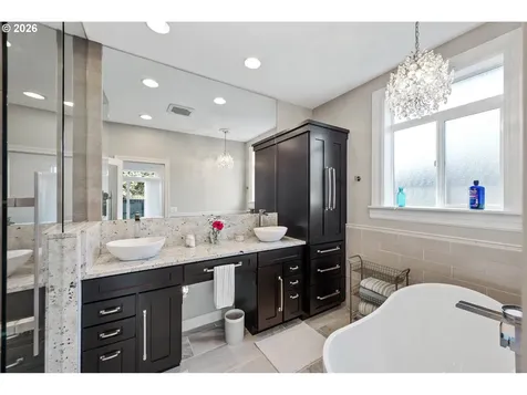 3220 Natalie Way Bandon OR 97411