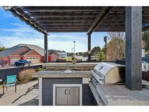 3220 Natalie Way Bandon OR 97411
