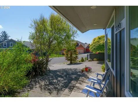 3220 Natalie Way Bandon OR 97411